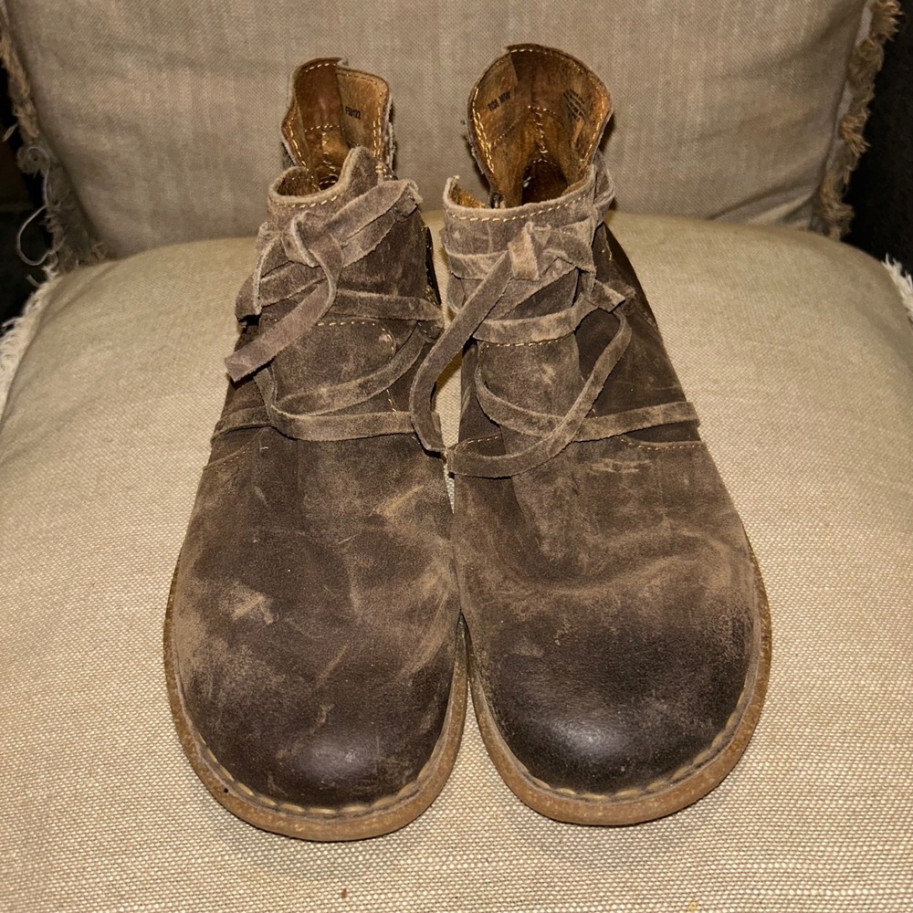 Born Brown Distressed Leather Suede Wrap Ankle Boots Side Zip Wm 7.5 Boho Moto